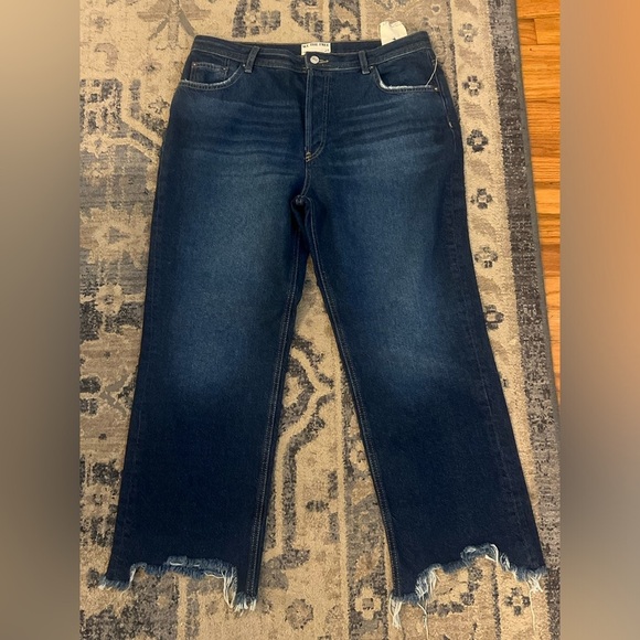 We The Free jeans 
Size 29 - Picture 1 of 6